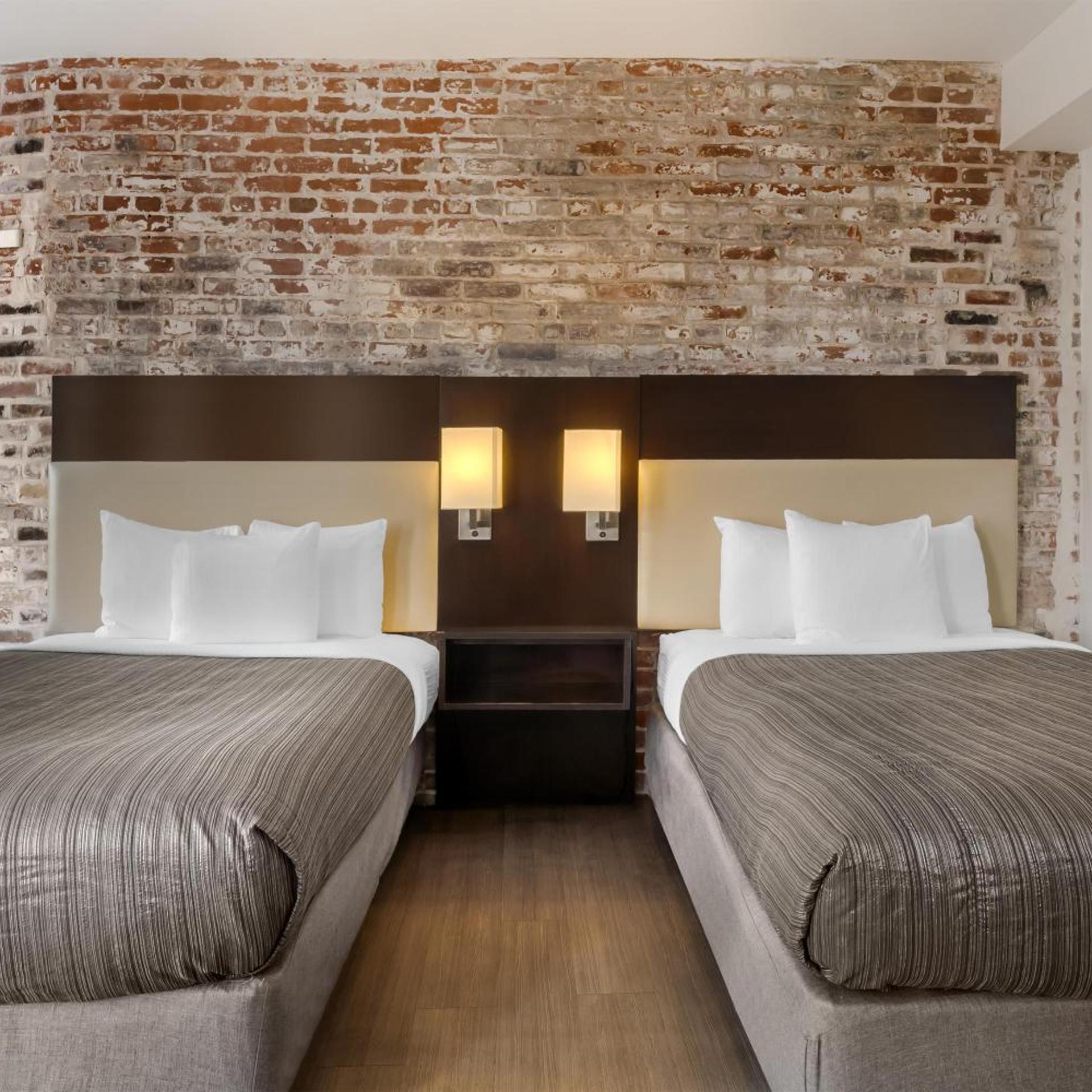 Room, 2 Double Beds, No Window, Hot Tub