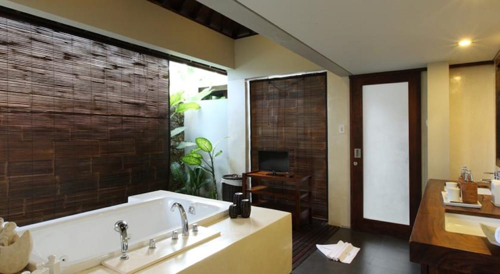 Swarapadi Villa 23/56