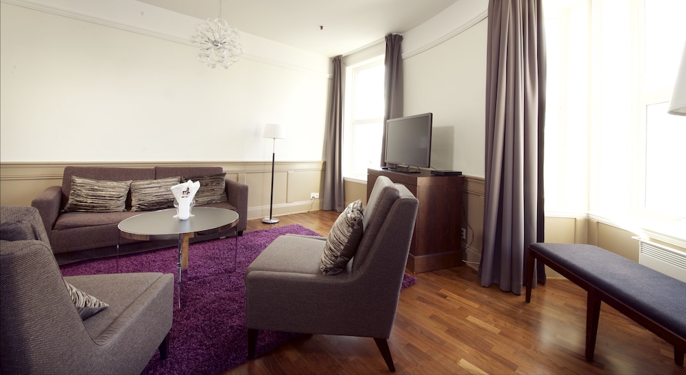 Home Hotel Amanda 30/50