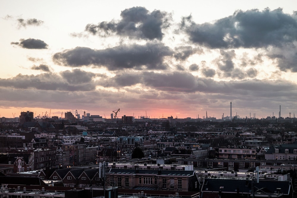 Premier Suites Plus Rotterdam 44/50