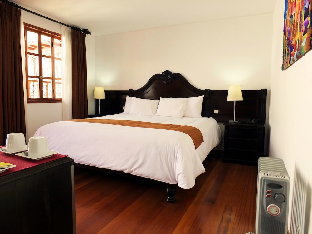 ILLA HOTEL 21/74
