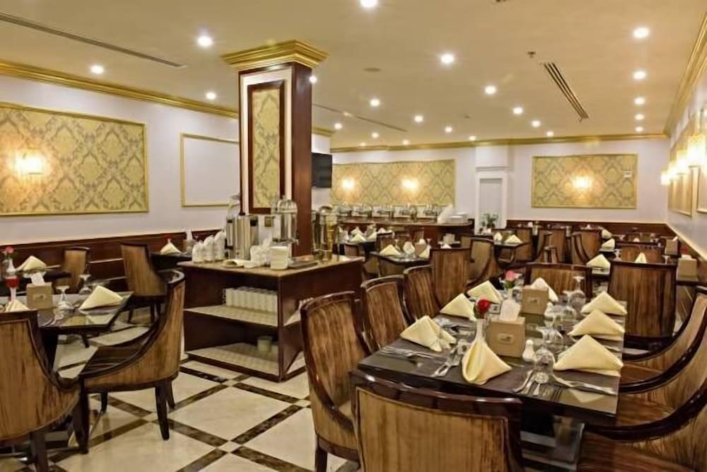 فندق جاردن بلازا(Garden Plaza Hotel Salmaniah) 27/35