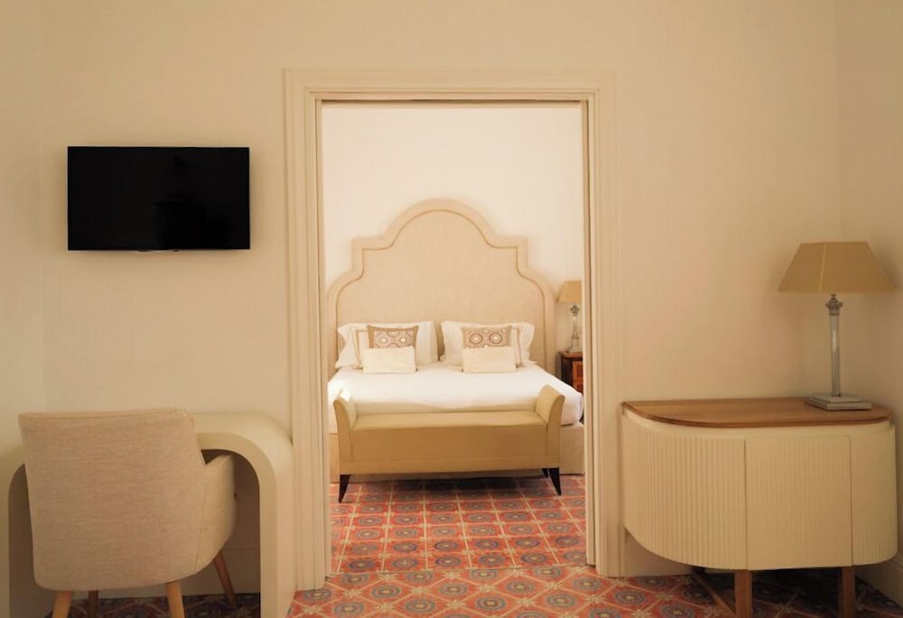 Suite, Double Bed