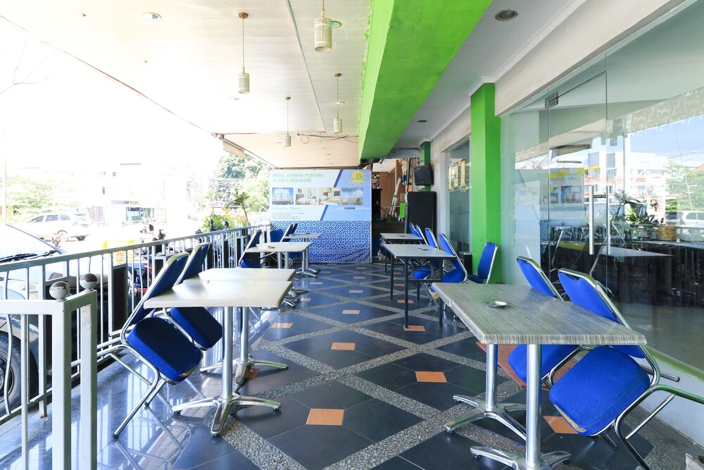 Hotel O near Mall Panakukkang formerly Al-Badar Hotel Syariah 34/52