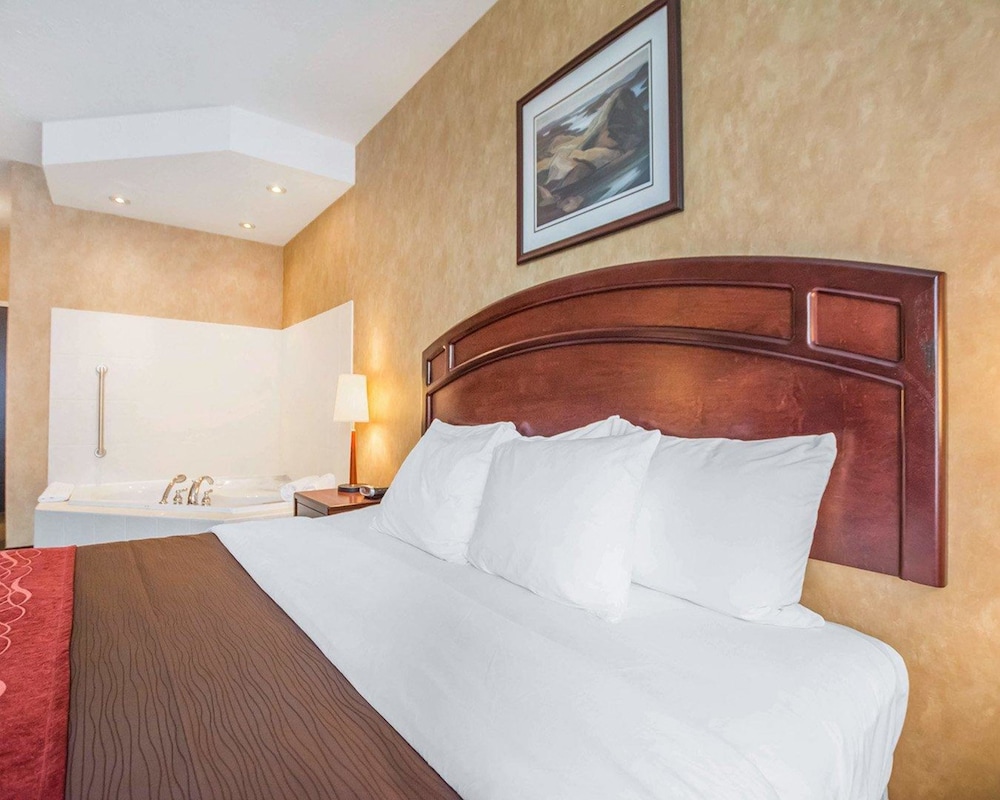 Comfort Inn Sturgeon Falls 9/40