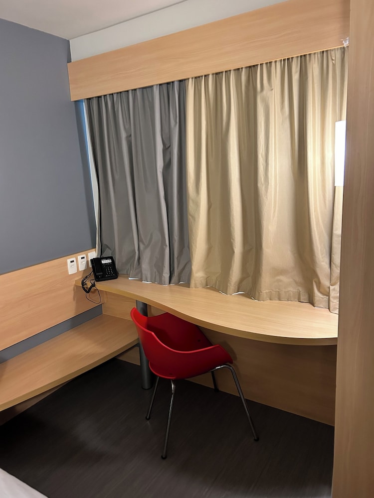 Ibis RJ Copacabana Posto 5 63/70