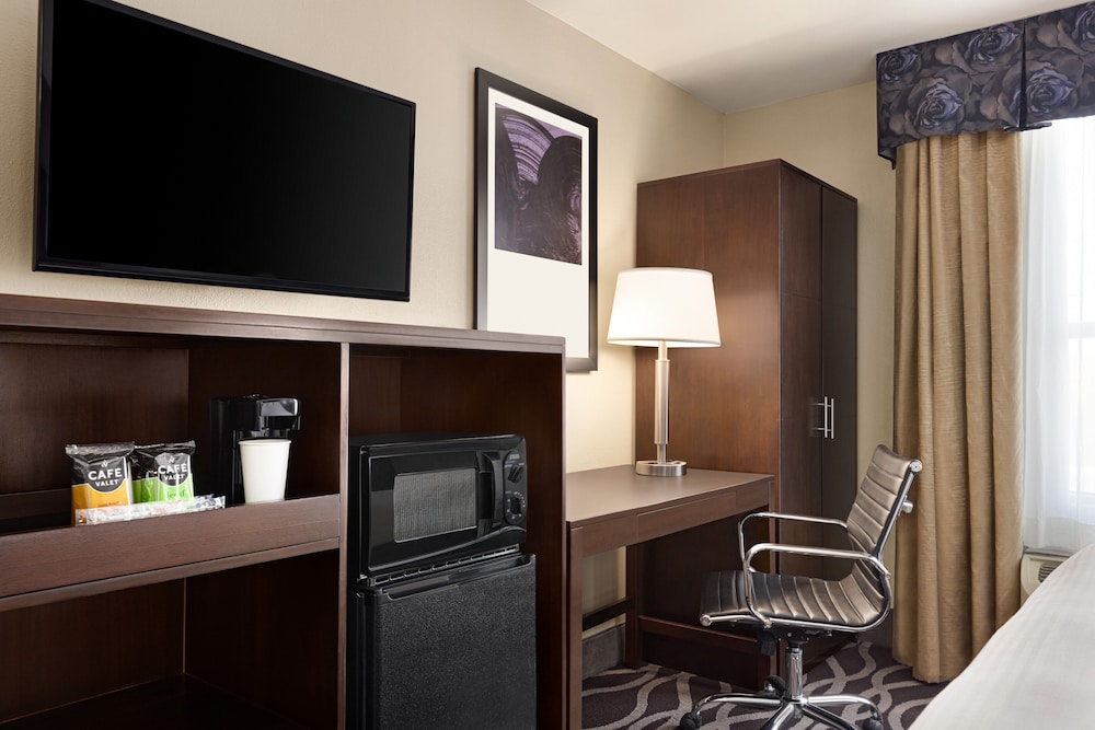 IBAN Dallas Park Central Hotel, Trademark by Wyndham 18/24