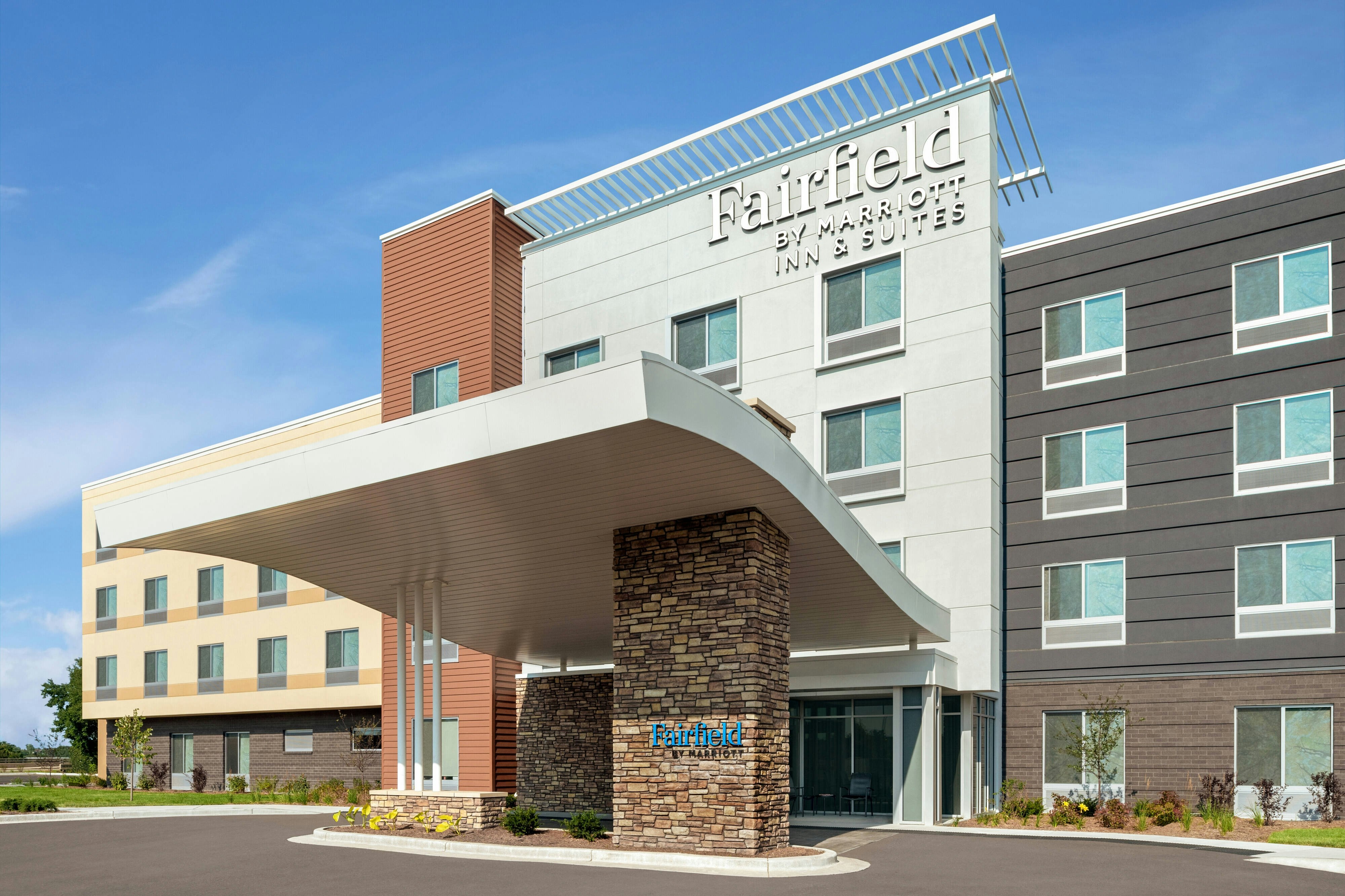 Fairfield Inn Suites Milwaukee West 4/38