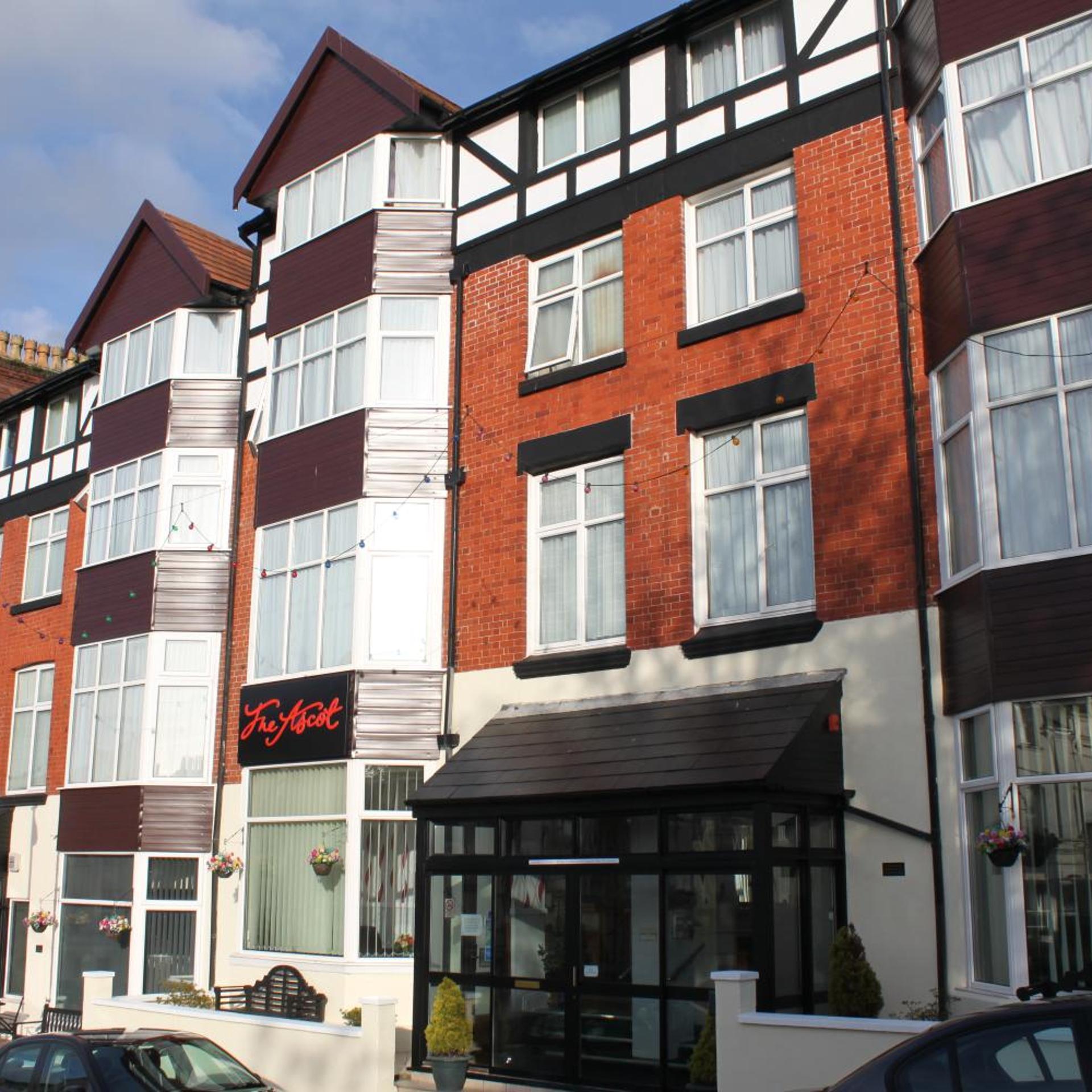 Ascot Hotel 2/50