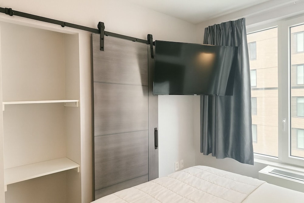Bkway Hotel Brooklyn 15/31