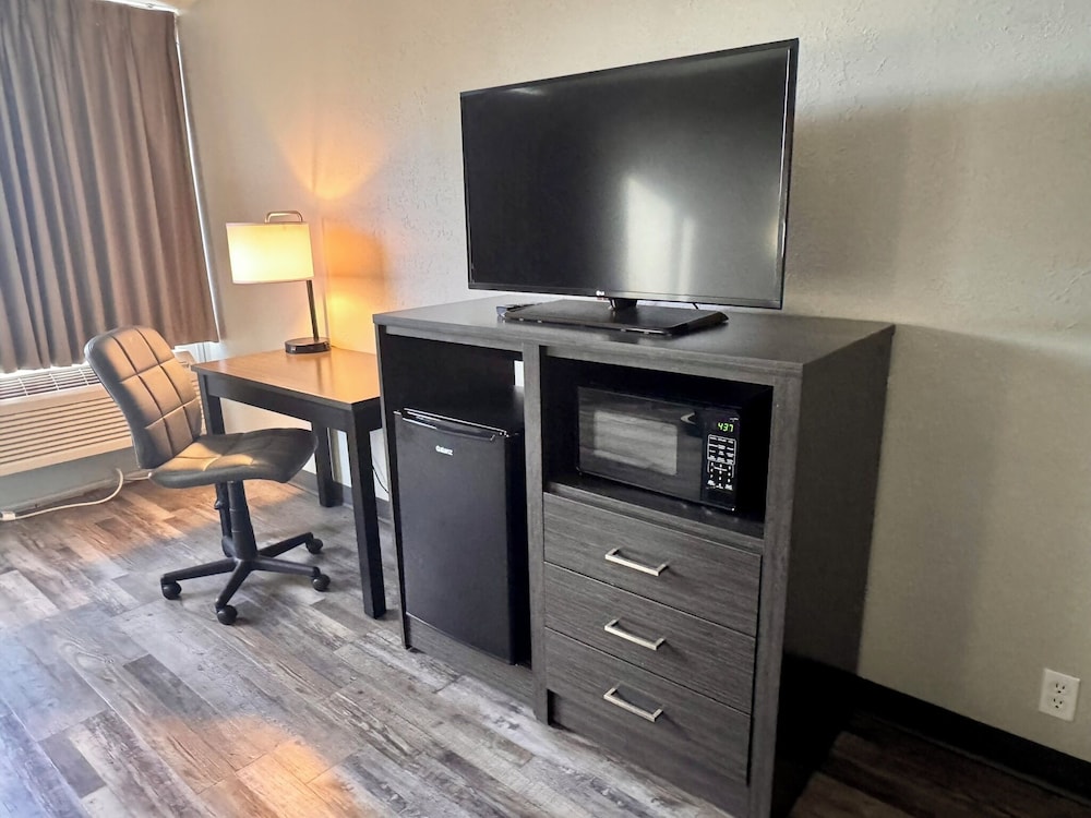 Baymont by Wyndham Great Falls City Center 46/60