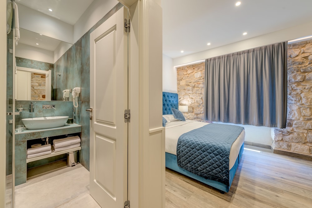 Palms Promenade Luxury Rooms 13/37