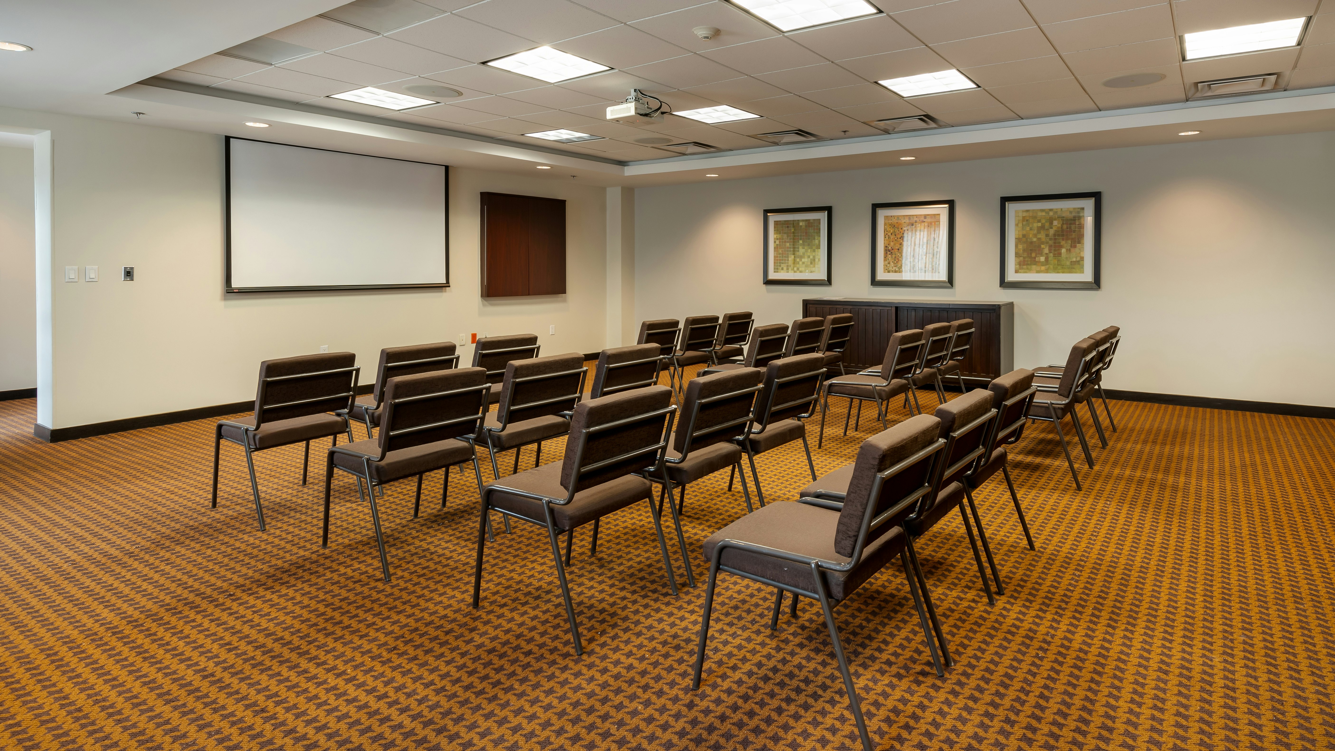 Staybridge Suites CHIHUAHUA 62/73