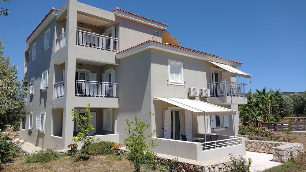 Casa de Rosa Apartments 4/68