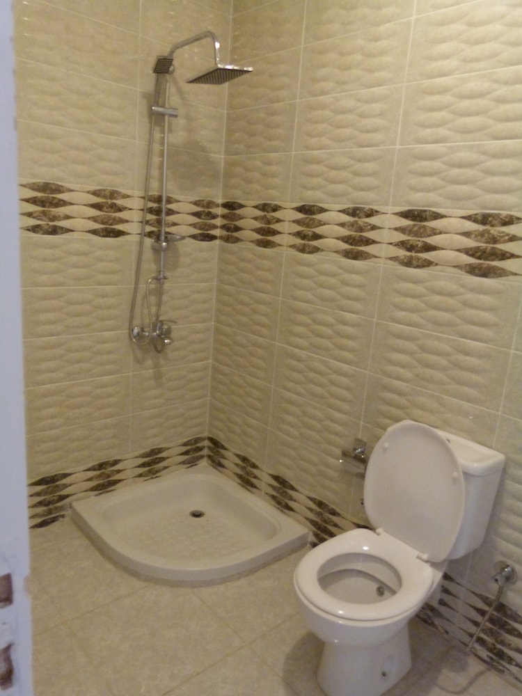 Gold Ibis Hotel 47/50