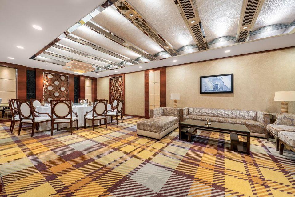 Golden Bay International Hotel 17/21
