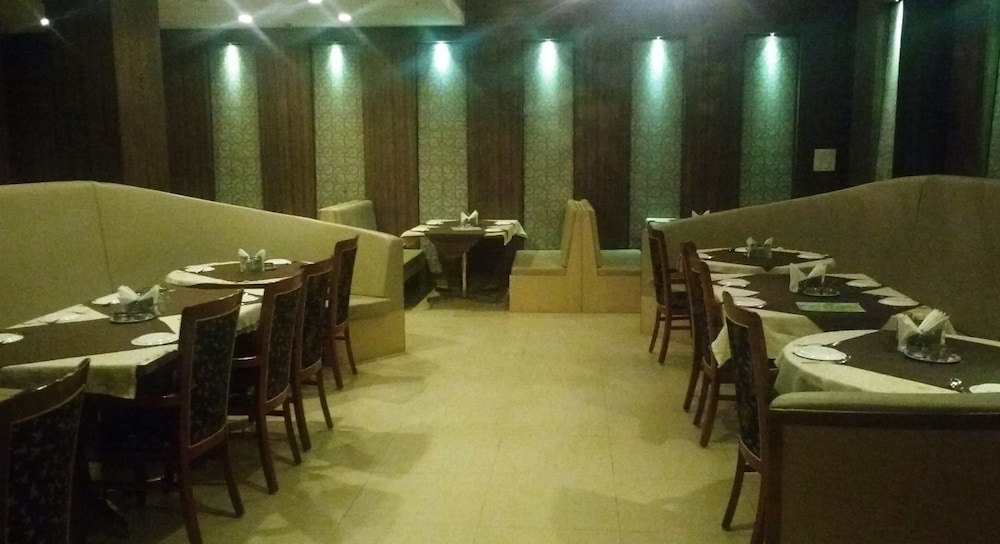 Venky Residency 16/26