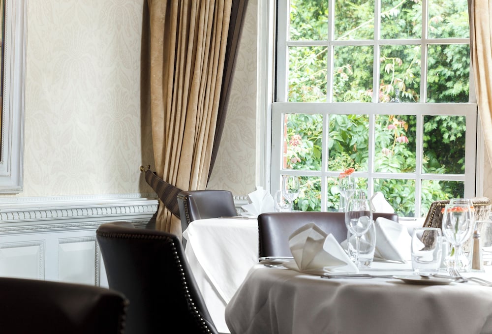 Brandshatch Place Hotel and Spa 16/48