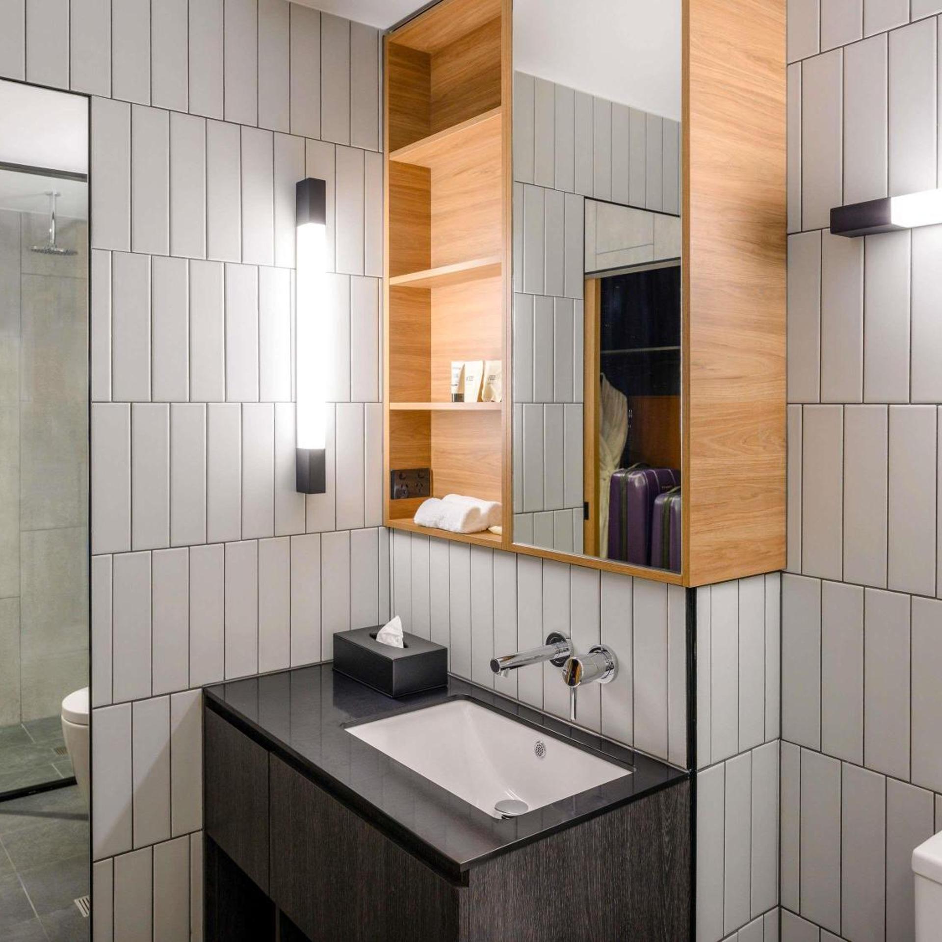 غرفة داخلية كلاسيكية بسرير كينج وسريرين كوين، Movenpick Hotel Hobart 5/8