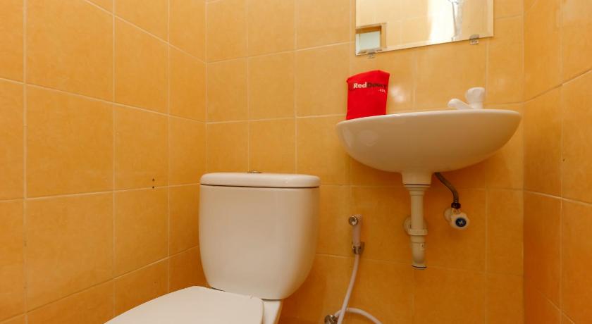 Reddoorz Plus Near Ciputra World Kuningan 2 48/50