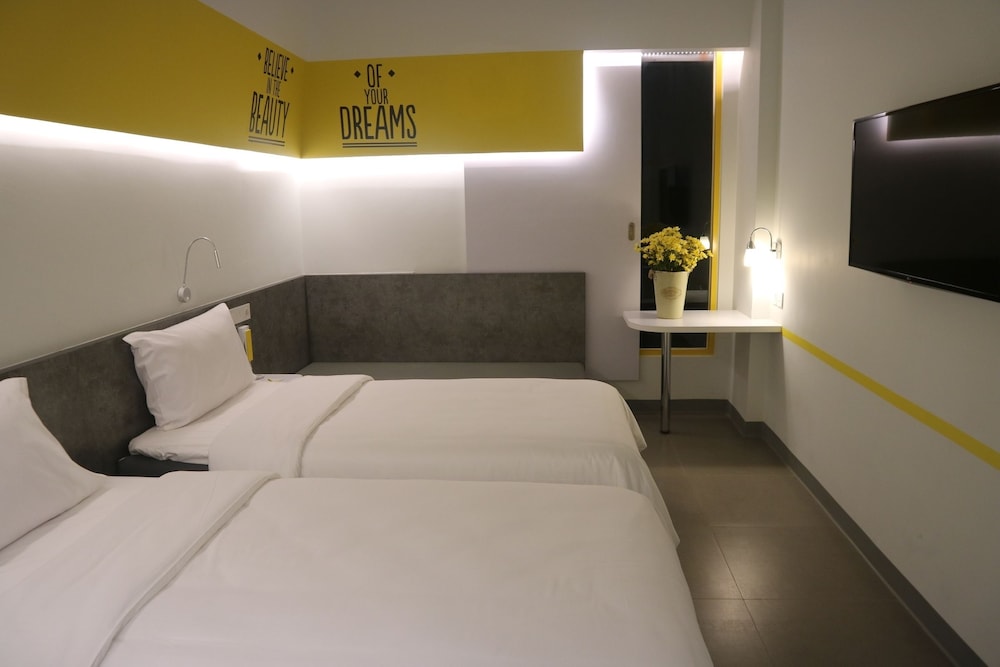 Yello Hotel Manggarai 10/32