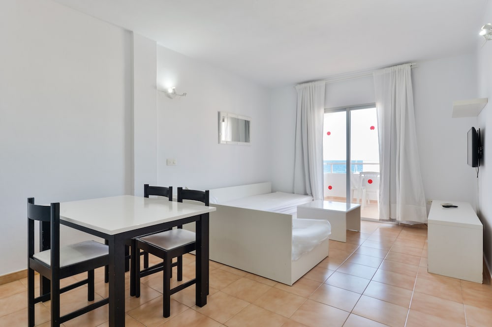 Apartamentos San Antonio Beach 19/35