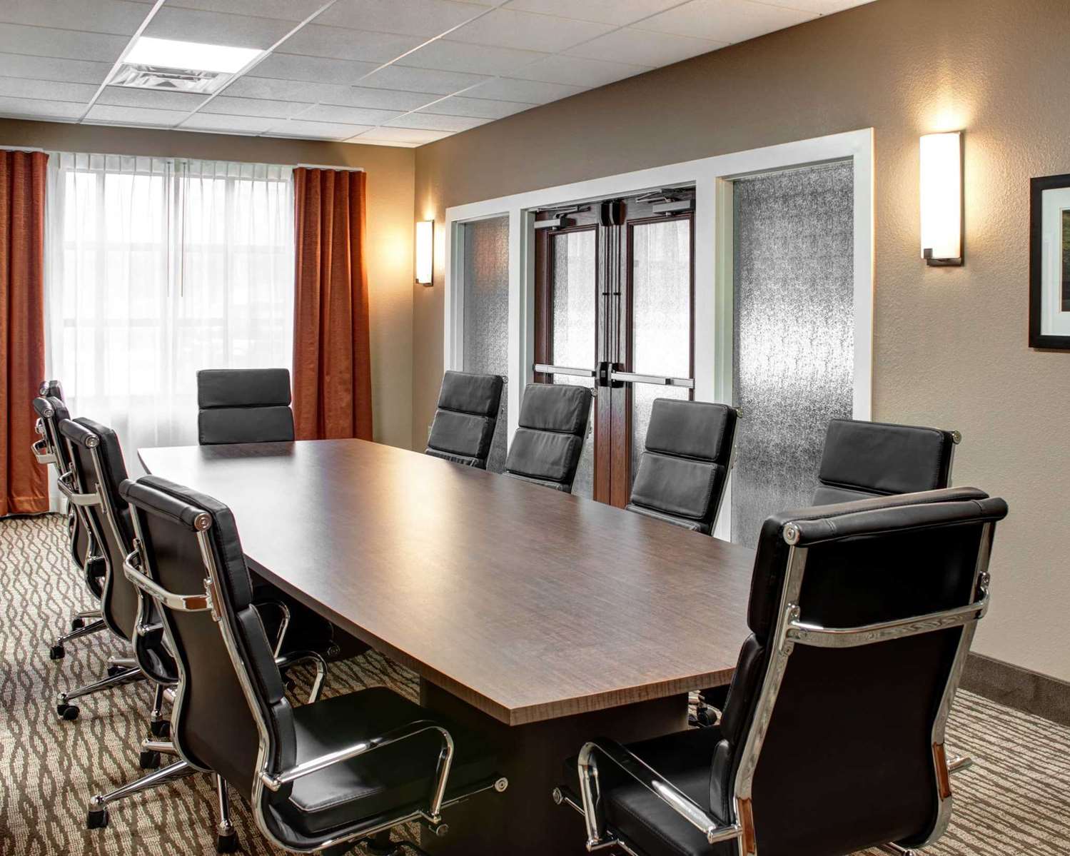 Comfort Inn & Suites Caldwell 50/54