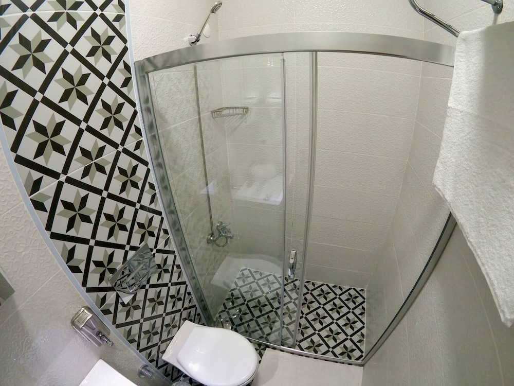 MirAlya Homes 21/24