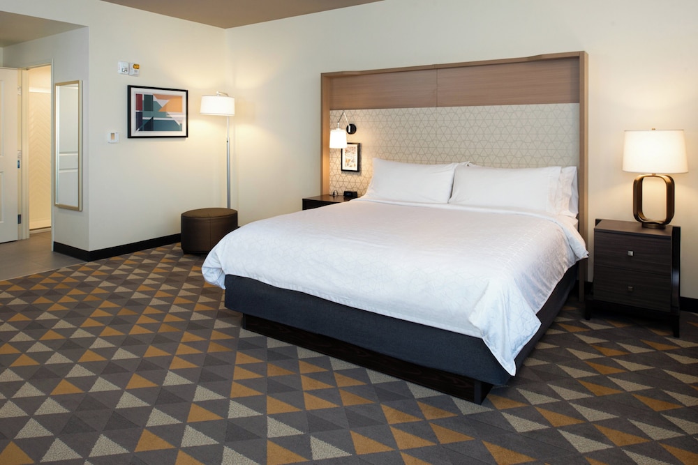 Holiday Inn Suites Idaho Falls 24/75
