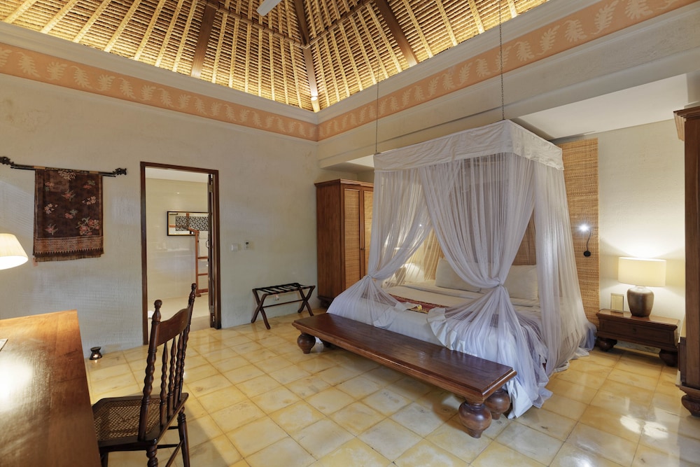 1 BEDROOM, GARDEN VILLA