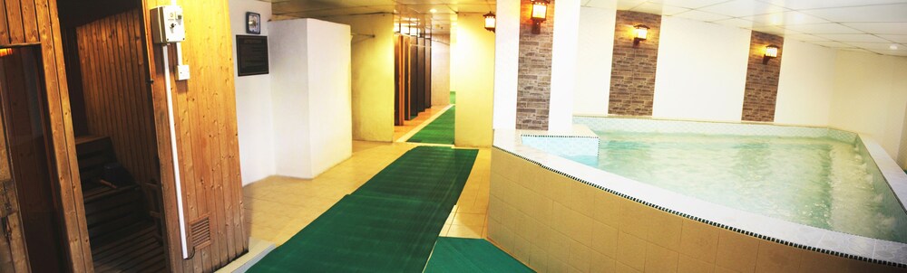 89 Hotel 52/86