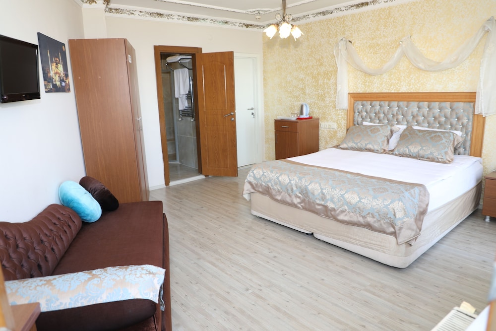 Sea House Suites 13/50