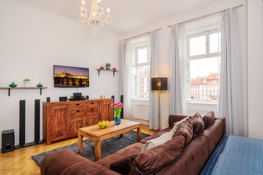 Old Town Square Premium Apartments 18/32