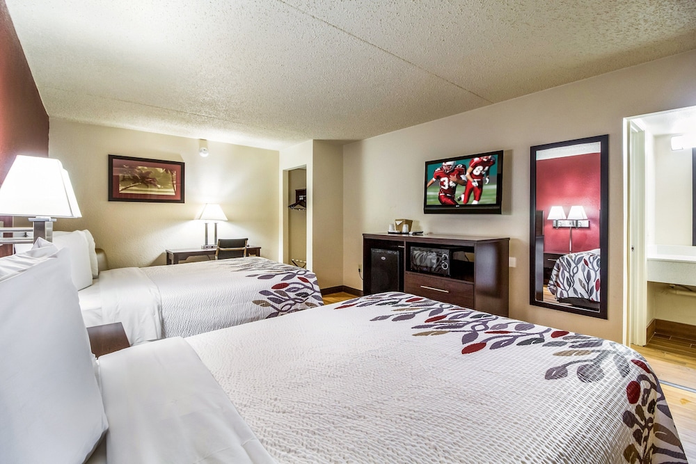 Red Roof Inn Houston East - I-10 12/26