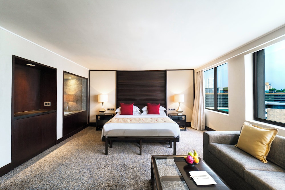 Club, Monument, King Bed, with View