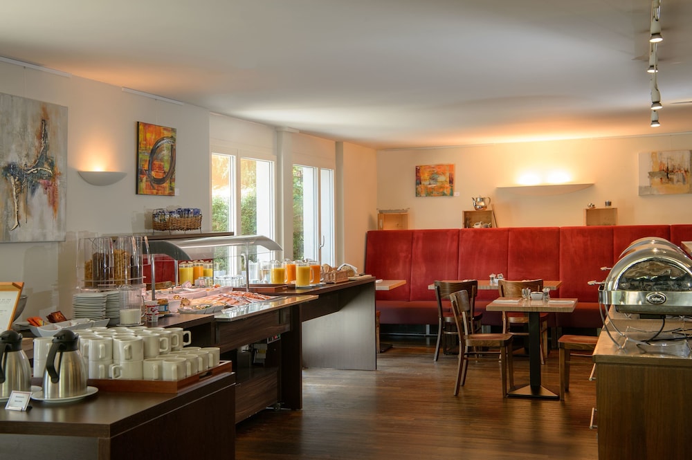 Apart-Hotel Zurich Airport 31/43