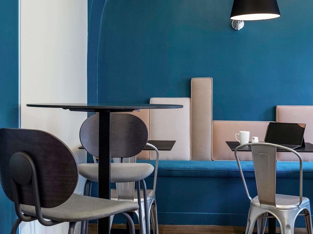 ibis Styles Asnieres Centre 67/78