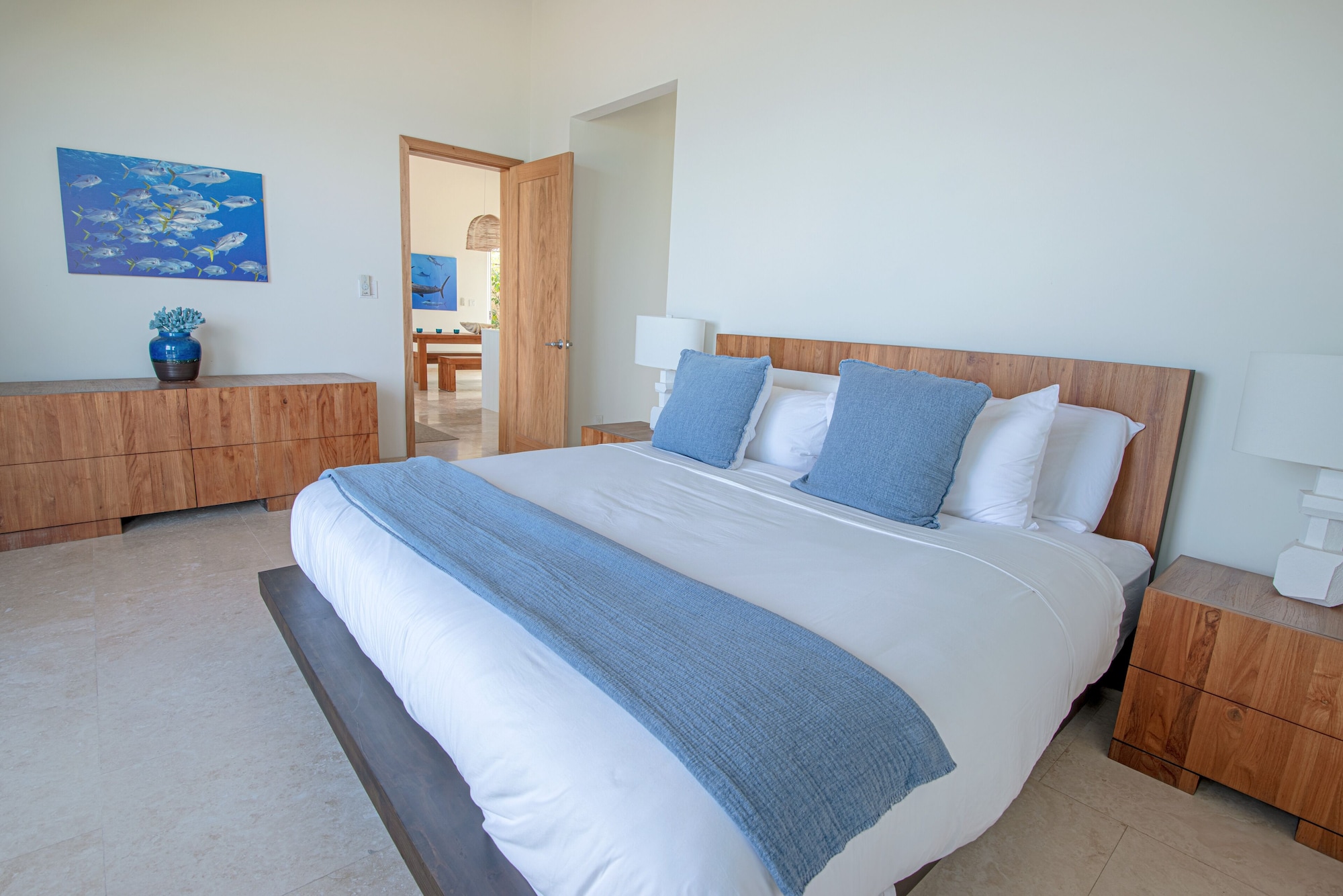 3 Bedrooms, Conch, Villa, 3 King Beds, Ocean Front