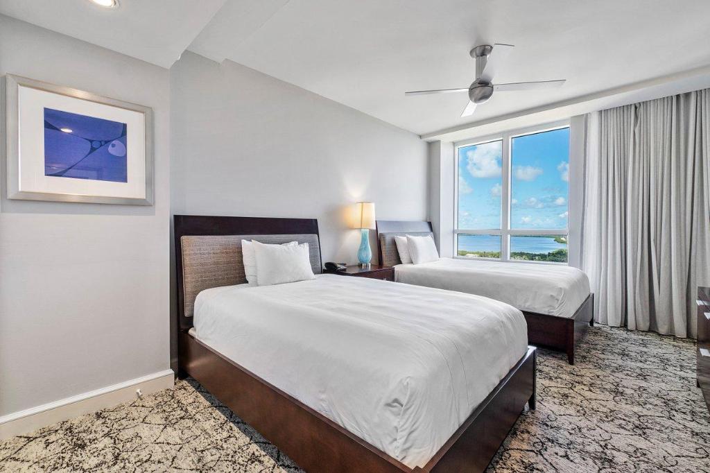 2 Bedrooms, Ocean, Suite
