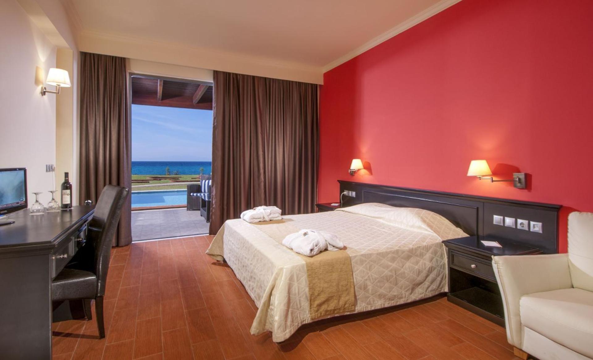 جناح جونيور مع أريكة بمسبح خاص، All Senses Nautica Blue Exclusive Resort and Spa By Anayia All Inclusive Resorts 7/10