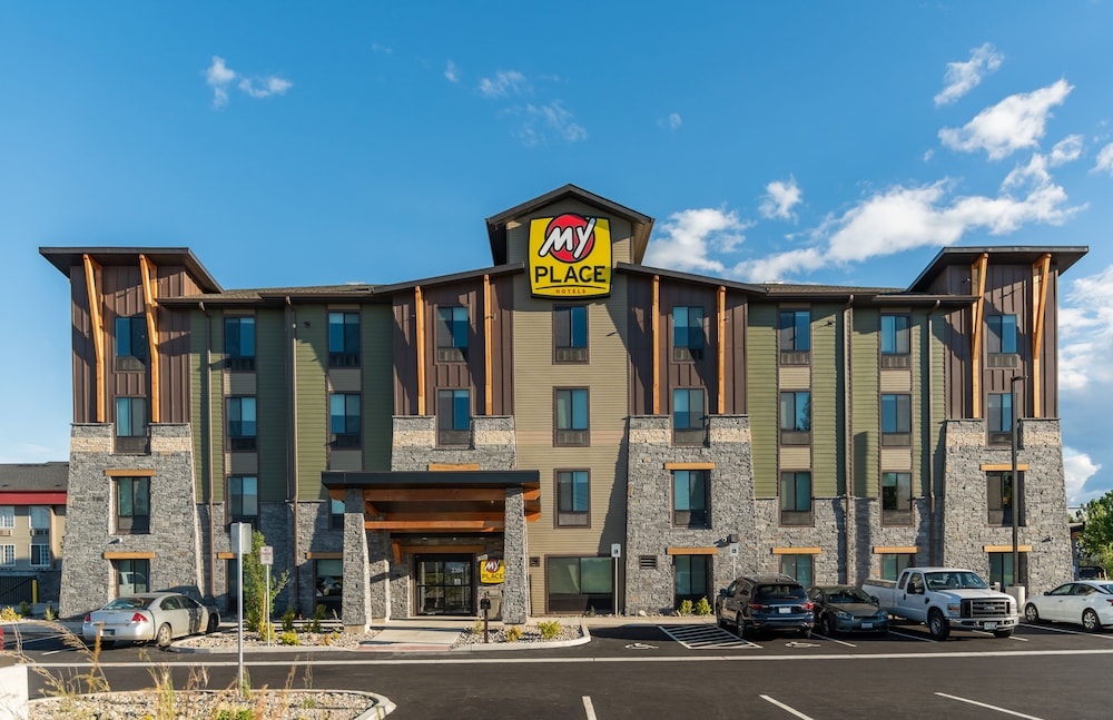 My Place Hotel-Portland East, OR 5/43