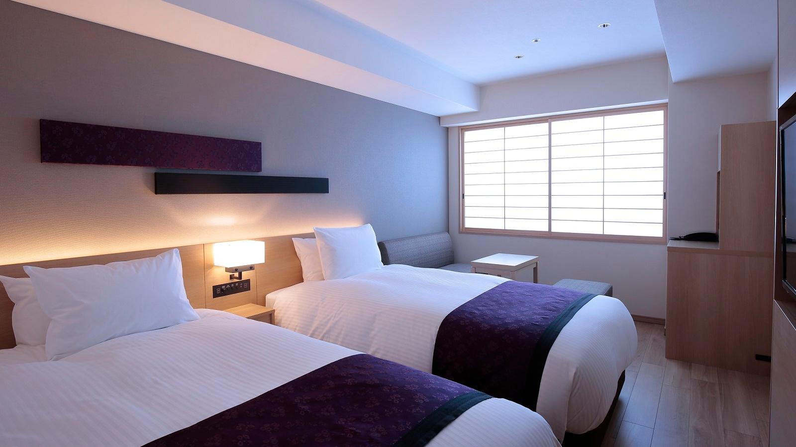 Interior, Superior, Twin Beds, Street Side View