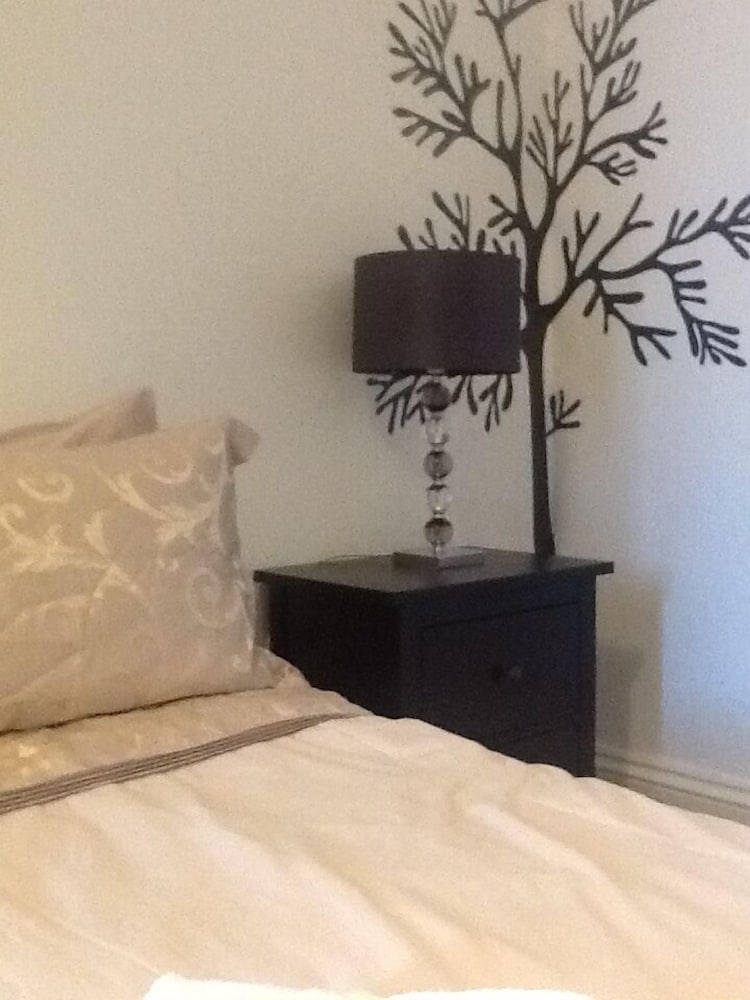 Regent Serviced Suites 2/26