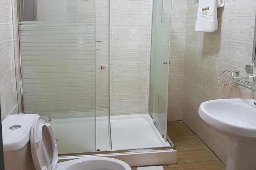 Beni Gold Hotels Apapa 15/16