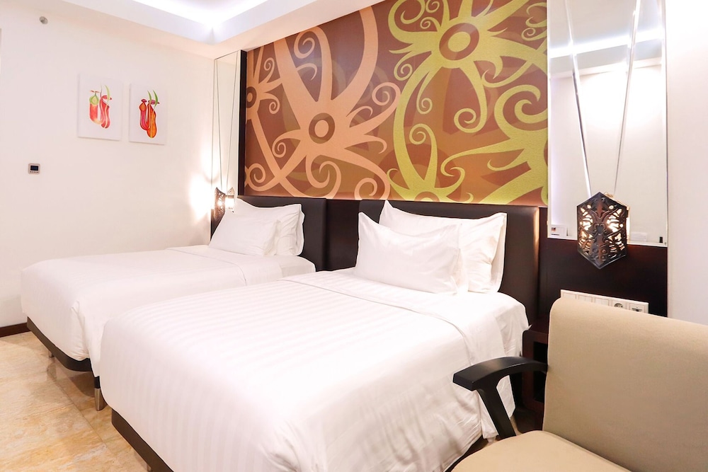 M Bahalap Hotel Palangkaraya 24/67
