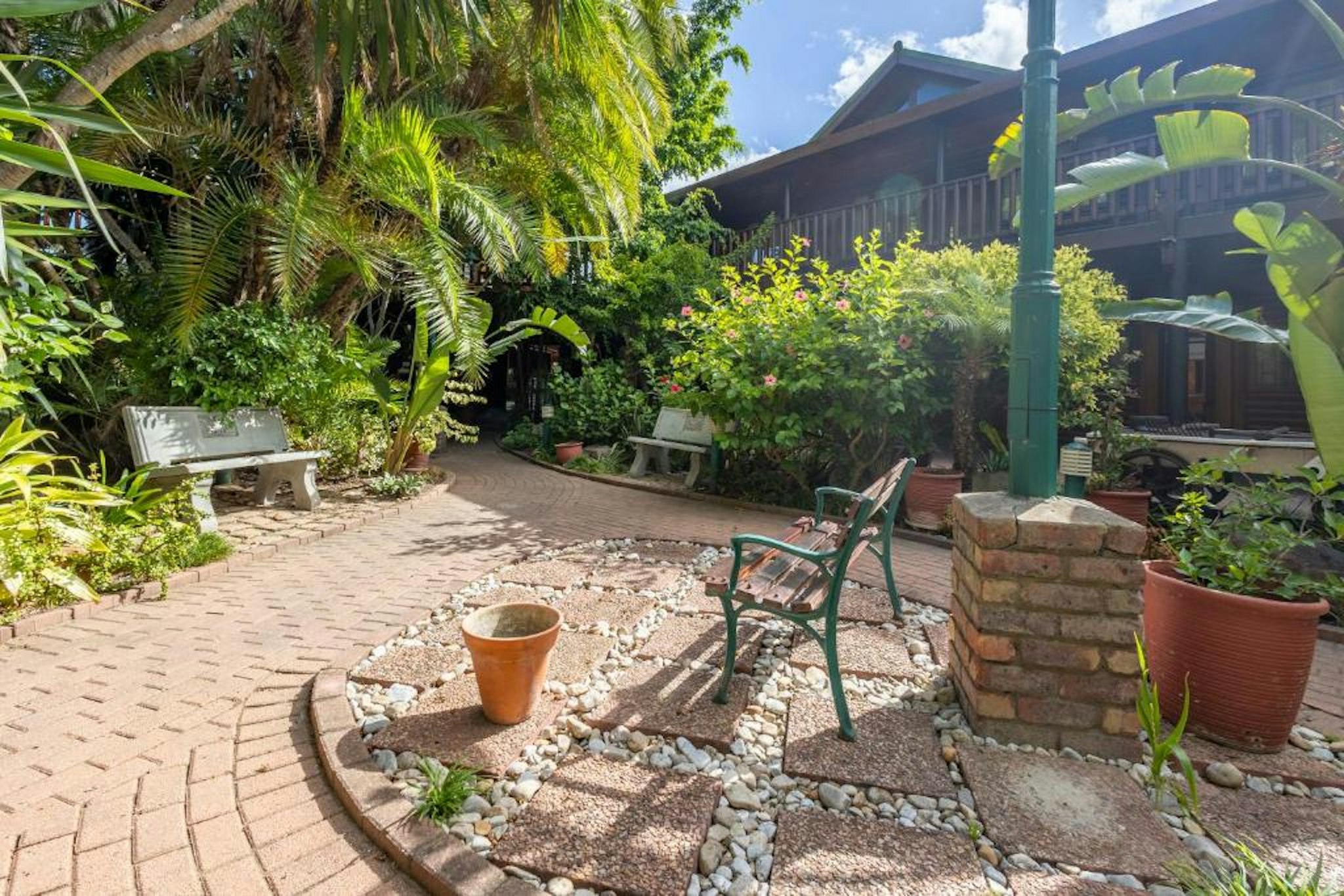 Knysna Log Inn 22/25