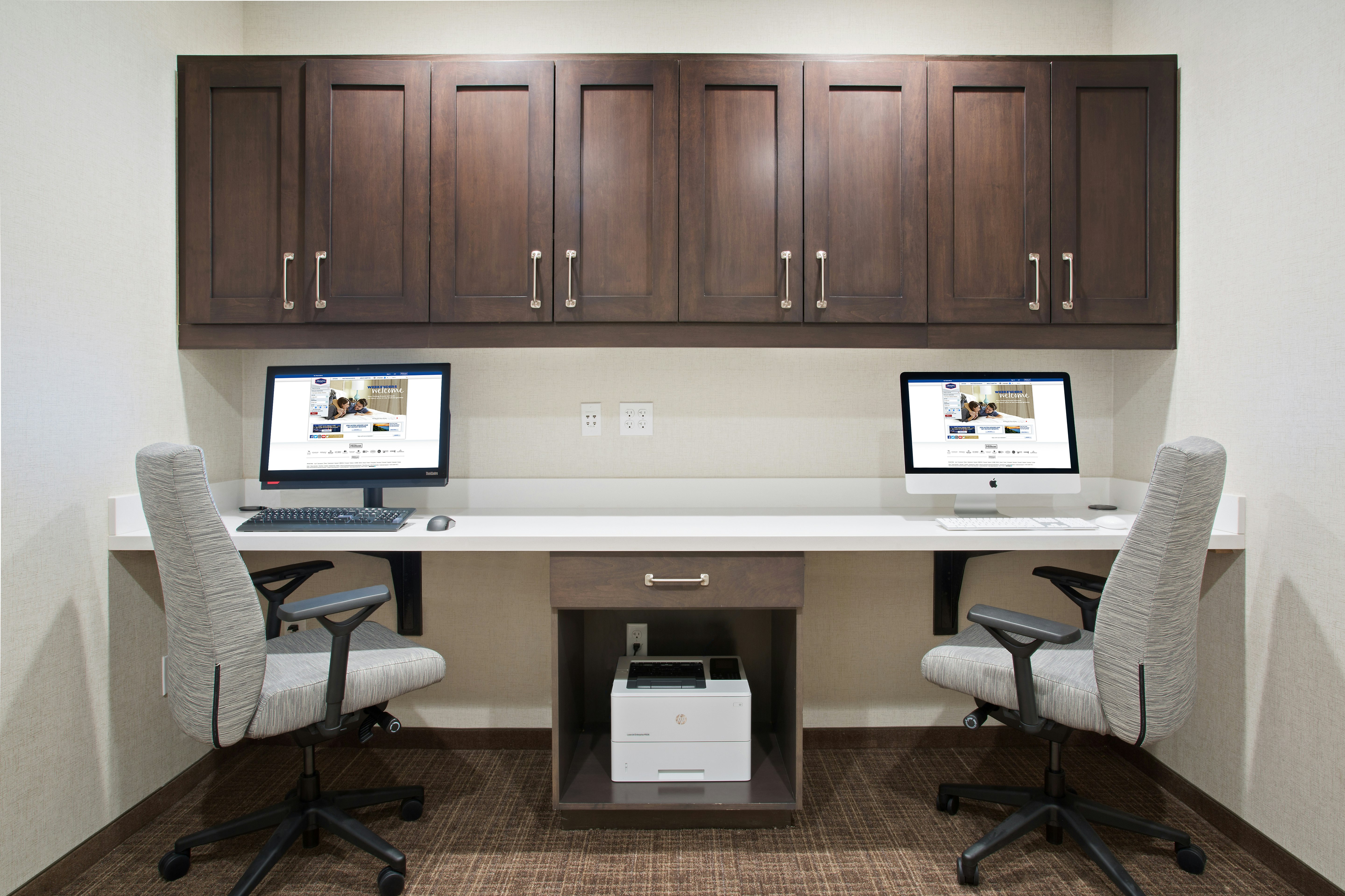 Hampton Inn & Suites-Seattle Woodinville WA 46/51