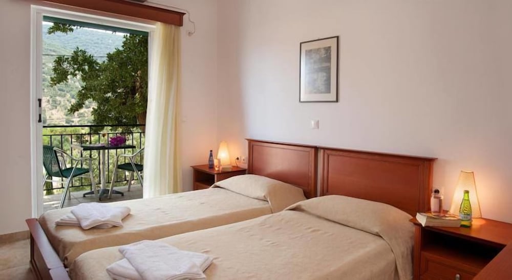 Faos Luxury Apartments 13/50