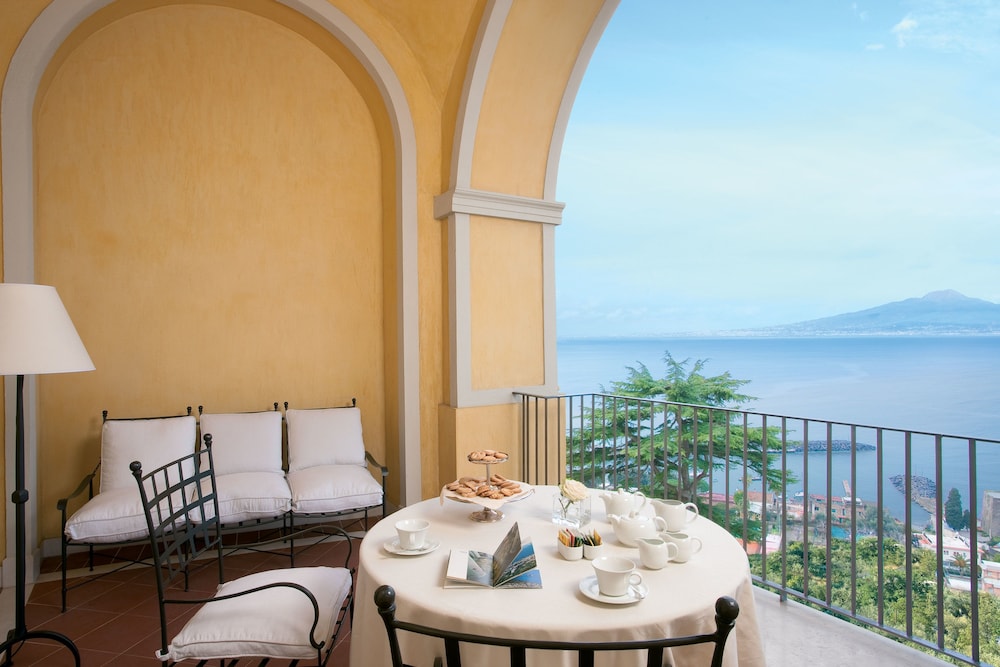 Grand Hotel Angiolieri 67/95