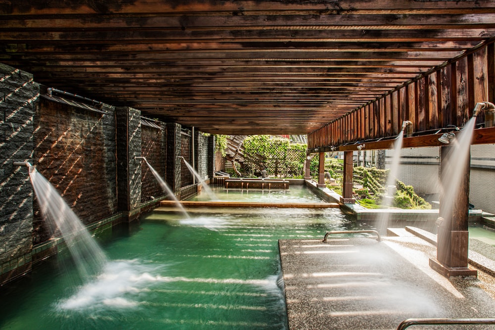Sunrise Hot Spring Hotel 23/50